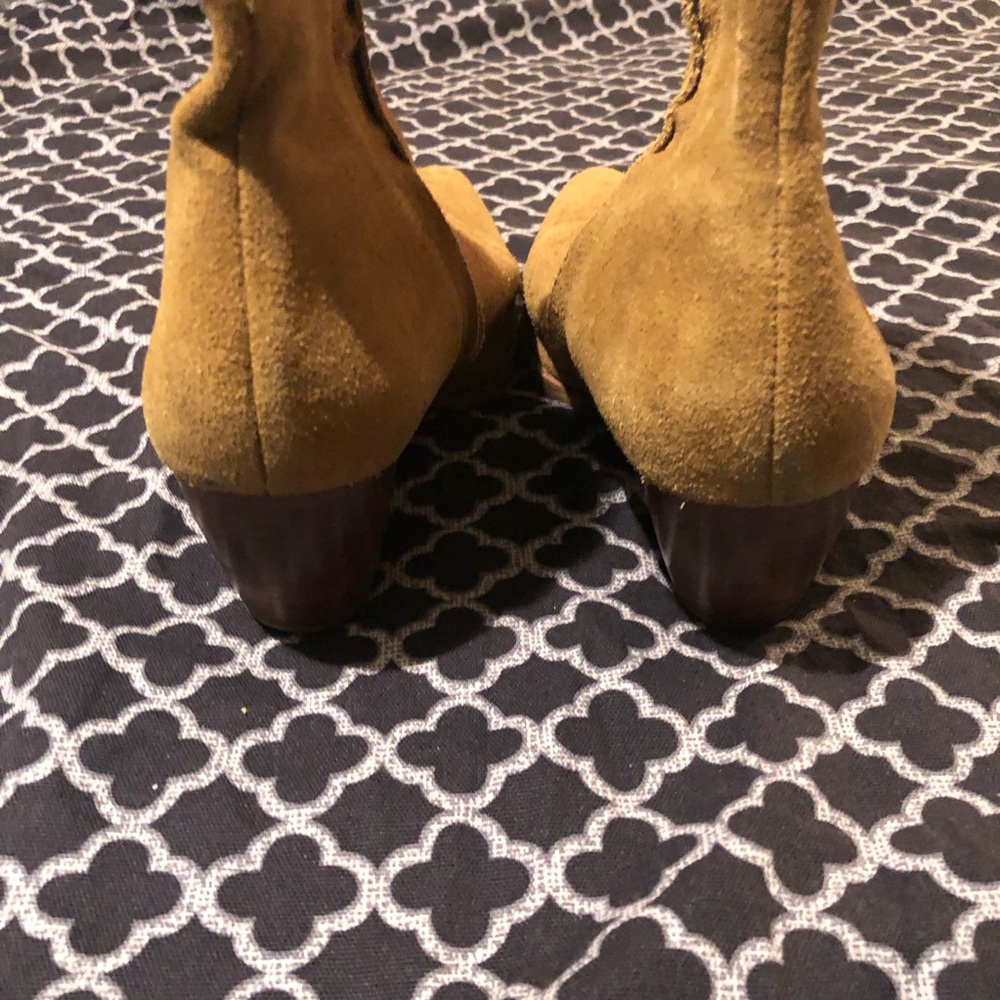 Matisse Yellow Suede Pointed Ankle Booties - Picture 4 of 9